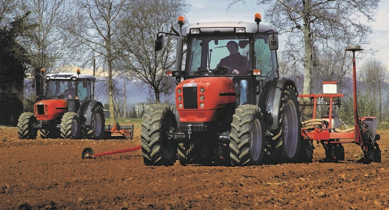 Zemědělský traktor SAME DORADO