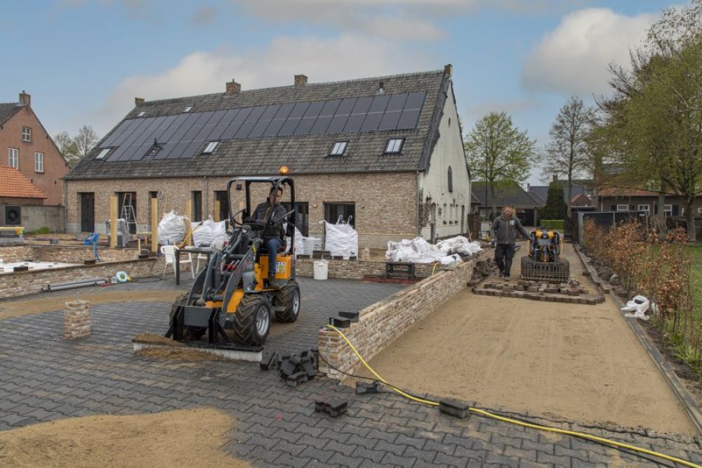 Teleskopický nakladač GiANT G1200 TELE - Obrázek 4