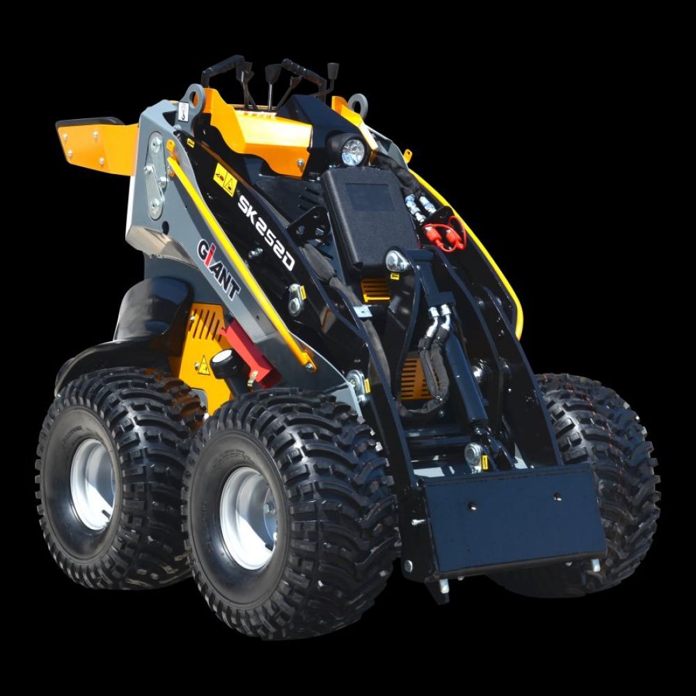 Mini smykový nakladač GiANT SK 252 D - Obrázek 2